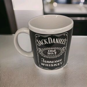 JACK DANIEL'S OLD NO 7 TENNESSEE WHISKEY LOGO COFFEE CUP COLLECTIBLE